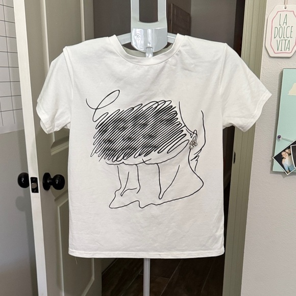 Ontwelfth Chic White Graphic Tee - Picture 1 of 9